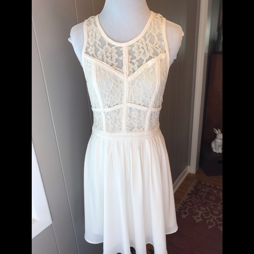 Lyte lace dress